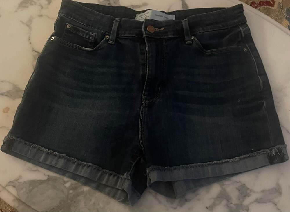 Distressed Levi Signature Shorts, Size 8, W29, B88, $38